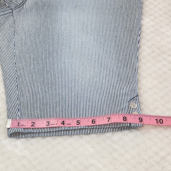 GLORIA VANDERBILT WOMENS BERMUDA SIZE 10 P NEW WITH TAGS - Picture 13 of 15